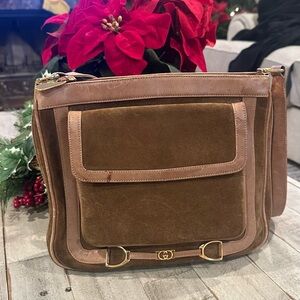 🌺🎉Vintage Gucci Suede Brown Crossbody 🌺🎉